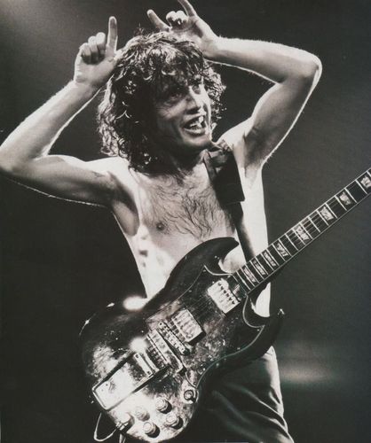 Porque o Rock é o que há de melhor!
Dúvidas? Pergunte: http://t.co/TW07hL28 !