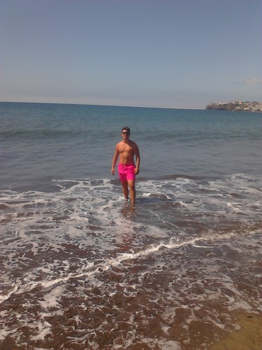 H_Holgado's profile picture. 