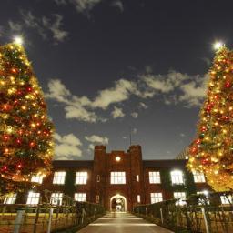 立教大学の学生に「自分で考える」ことを前提に、わたしたちからメッセージを贈ります。頑張れ、立教生!面接で笑顔は輝いていますか?志望動機は自己PR並に自信がありますか?居酒屋の「あともう一品」ではないけど、ここでもう一踏ん張り!応援してくれる人は、沢山いるはずです。自分のため、支えてくれる人のために駆け抜けろ!