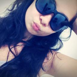Rock n roll ontem, hoje e sempreeee : )~ paz e amor, muito amor