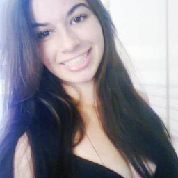 Simplesmente vivo sem pensar no que pode acontecer!