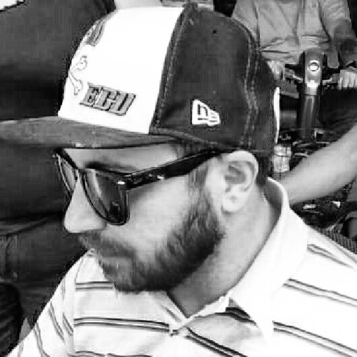 just a guy who loves bmx,skateboarding and having lots of fun...