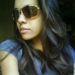 Uma pessoas que sabe perdoar, mas não comete duas vezes o mesmo erro, te darei todo meu sorriso, mas não me faça merecer suas lágrimas.