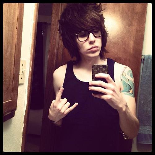 IGotYourSmile's profile picture. KEEP CLAM & FOLLOW ME.