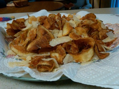 A blog about all thinks food and drink related.  Recipes, restaurant reviews, techniques, discussions and opinions.  No topic is off limits.