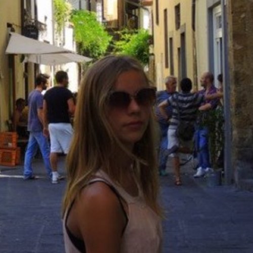 Ninaelema's profile picture. 