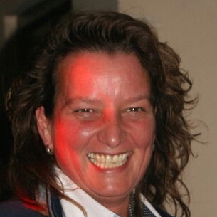 estherlk's profile picture. Specialist at @PinkElephantNL. IT specialist for 15 years