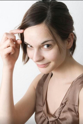 anne_the_kid's profile picture. just a random girl. don't worry!!