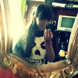 Soy Belieber & eso es lo mejor♥ conocí a @justinbieber el 15/1O/2O11♥  @carlyraejepsen me siguio el 21/O1/2O12♥ Justin faltas tu♥ #NSN