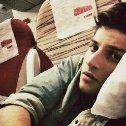 Meu Principe  ,Meu Heroi,  Minha força, Meu Ar  simplesmente MEU TUDO  @chayleao Te amo