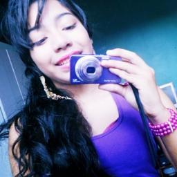 menina compriensiva as vezez chata mais amiga pra todas as horas.:3