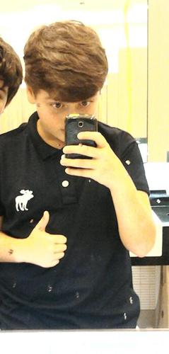Sobre eu? Segue e vc descobre (;