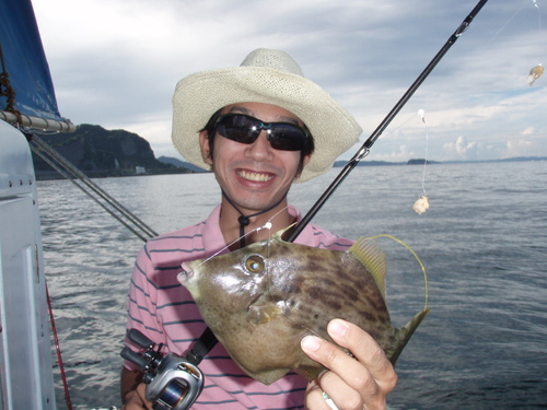 船釣りばっかりです(^-^)特にイカとカワハギが大好きで月2~3回は船に乗ってます。浦安と勝山によく出没するので、気軽に声をかけて下さい(^O^)／