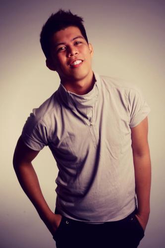 a call center agent and photography enthusiast.
