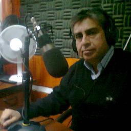 Comunicador Social/Comentarista, Productor Deportivo ,en Radio y TV  Preparado para cualquier contingencia.
Estudios en Escuela de Locutores de Chile y IACC.