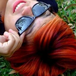 myllanesa's profile picture. quando blockeada no @myllafox me transformo em @myllanesa. Sem máscaras. Sem censura. Sem muito o que fazer também. Vão ter que me engolir.