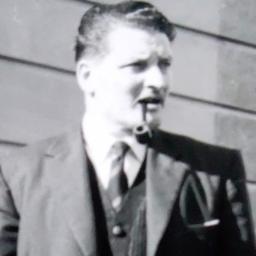 TechingTheMick's profile picture. Sparkling conversationalist; fan of whiskey; liar.