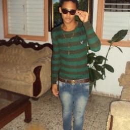 **Siimpatiico,Loco,Chevere** -Fundiio Futrao Con EL LAPIZ & KENDO KAPONI/ I ♥ RD -DOMIINIICAN POWER-... Frutaoo con las Girls !! 

 http://t.co/K64euiZwhC
