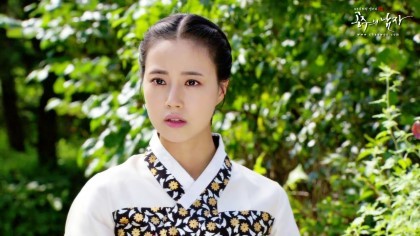 -1440추정~?- 이세령(李世姈) 본명 '이세희'. 수양의 장녀 / 왕가의 혈통을 지닌 조선여인이라면 마땅히 기대되는 차분함,단정함,얌전한 과는 거리가 먼 선머슴 / 공주의 자리를 박차고 나온 비운의 왕녀 / 그의 여식임이 한스럽습니다.. /[공주의 남자Parody Account]
