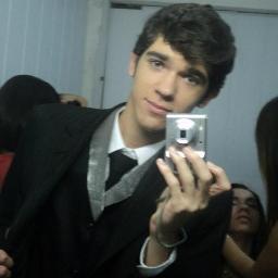 ''I live to praise God.''