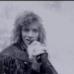 lauramyatt10's profile picture. i am laura myatt i live at home wilth mum sister i got a sister i love darrenl and my pop music friends xxxxx