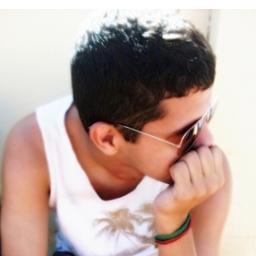 Muitos criticam maiis poucos teem a capacidade de fazeer melhor !!! / Mais que amigos, IRMÃOS ♥♥ '  #Jackson , @BrendoAlmeida_ & @EduVinicius25;]