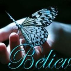 Enjoy nature photography, bluebirds, butterflies and hummingbirds.