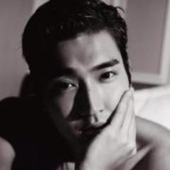 My name is ghia. I'm is ELFina and CASSIOPEIAina. And i'm like japan fashion. 93 line. My bias is choi siwon, jung yunho, kim jaejoong. :-D