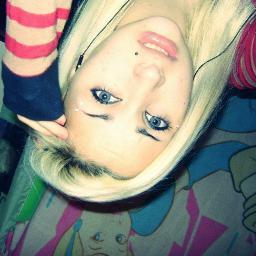 yo pienso que nada es para SIEMP(R)E -

Ya llore , ya sufri & no volvere a hacerlo mas por ti , No bebe ; ♪