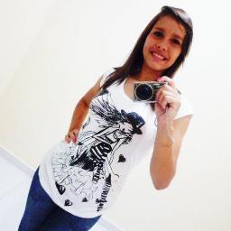 Amoo meus amigos,musica e muitaa comidaaa