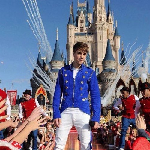 JustinsMyDudex's profile picture. Justins cool:] @justinbieber hasn't followed me yet:( hopefully he'll follow me on @NaomhLUVJustinx my main account :)