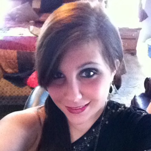 Tater0933's profile picture. Fun loving kind of girl love hanging with the girls and flirting with guys :) party hard and have fun :)