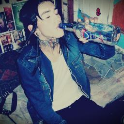 Screamo / Body Tattoo/ Sex/ Alcohol/ ♥ @PqIssoLeeh ♥