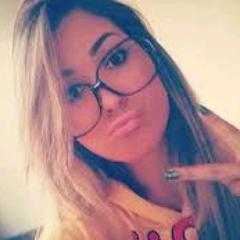 Hey follower! Você não é só mais um número pra mim. Obrigada por me seguir. Bem vindo(a) ao meu twitter. ♥