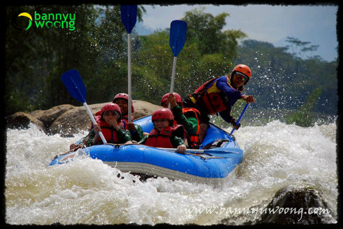 @BannyuWoong Adventure. Operator Wisata Rafting / Arung Jeram Sungai Serayu. ( Rafting, Outbound, River Camping, Paintball, Dieng Jeep Tour, dll ) 081327143559