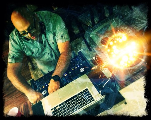 knazem's profile picture. Kamiar started making mix tapes while in middle school using primitive methods. While still a novice in the DJing industry, he was introduced Dubfire.