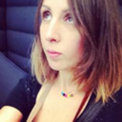 nincompoop75's profile picture. Graphiste, motarde, tricopathe, gourmande & IG Addict   || ^_^ ||