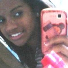 Amo sair com os amigos sou mt baladeira. 
sou viciada em Coca e Ruffles tenho 16 aninhos e curto mt skates!!!
http://t.co/ag0rHpfHr0