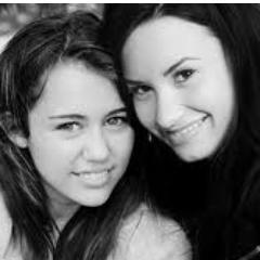 Orgulhodiley's profile picture. ''Trancado às sete chaves
Como eu nunca fosse sentir novamente
Preso em algum tipo de prisão do amor
E jogaram a chave fora''..so sigo de volta quem avisar!