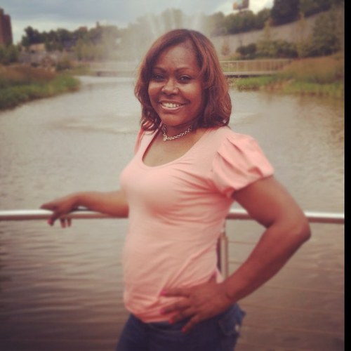 sunshinefar7's profile picture. 