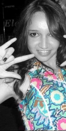 Talk to me softly, there's something in your eyes, don't hang your head in sorrow, and please don't cry ♪
