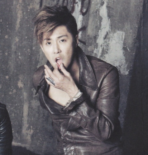 #유노윤호당 계정 
http://t.co/IQFc4Lg1vn