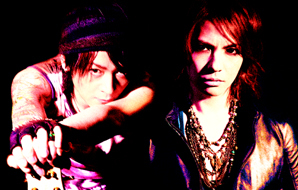 Page for fans: Vamps and L'arc en Ciel. United by the same admiration and fascination.