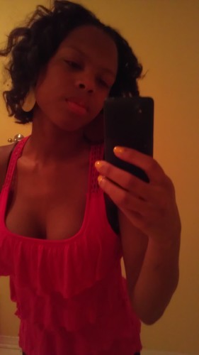 BrittanyvsB's profile picture. 