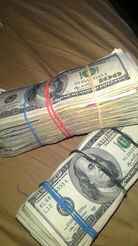 if it ain't about the profit get the fuck on!!!! #Dirtyglove ent. #Southwest Detroit #Team free Juan!!!#