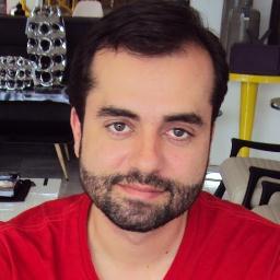CiberPoeta, Leitor Multimidiático Compulsivo, Professor de Literatura, EAD nas Redes, opa, nas Veias. Divulgador de Artes Digitais.