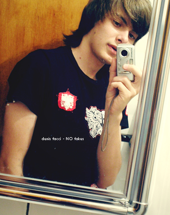 CarlosUser1's profile picture. Hell hehe