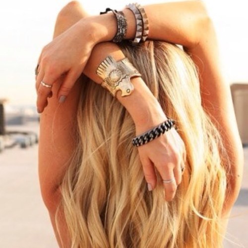 HeadOverHeels_x's profile picture. Just a normal girl trying to find her place in this world.