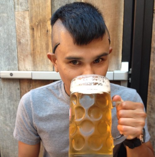 azeemazli's profile picture. Lover of the beautiful game, beers, food, my kitties, pups and @missdragonfish. In no particular order. United til I die.