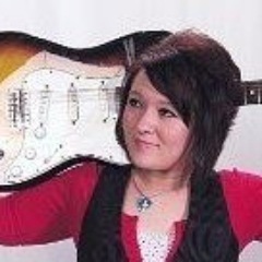 Extrovert, avid coffee drinker, part-time world traveler, pop-punk enthusiast, singer/songwriter, ENFJ.